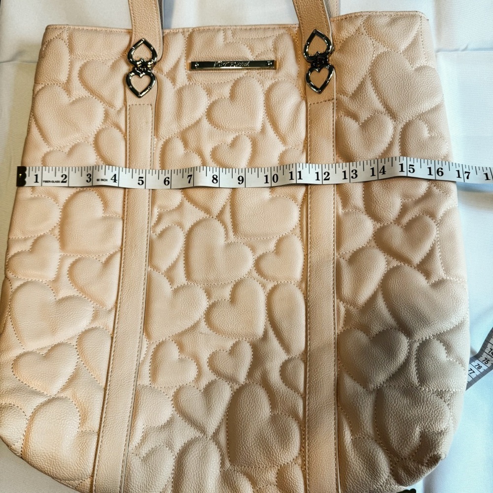 Betsey Johnson Blush Pink Faux Leather Quilted Heart Patterned Large Tote Bag - Picture 7 of 11